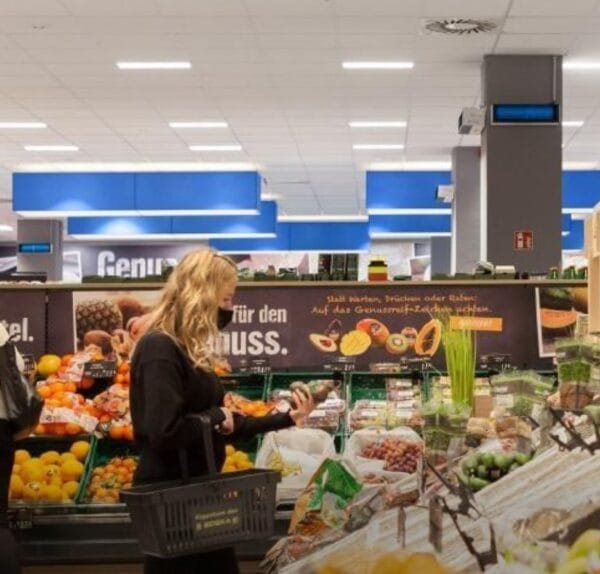 Đèn khử trùng Philips UV-C áp tường