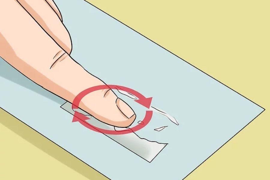 Bề mặt dán không sạch hoặc không phù hợp