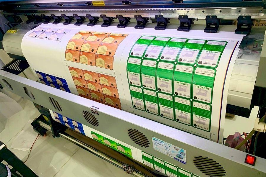 In tem nhãn số lượng lớn để tiết kiệm chi phí