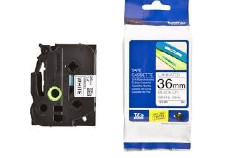 Cassette băng nhãn Brother TZe 36 mm và bao bì sản phẩm