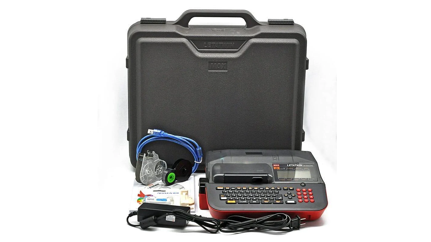 Trọn bộ máy in ống MAX LM-550A2/PC kèm vali, dây USB và bộ đổi nguồn
